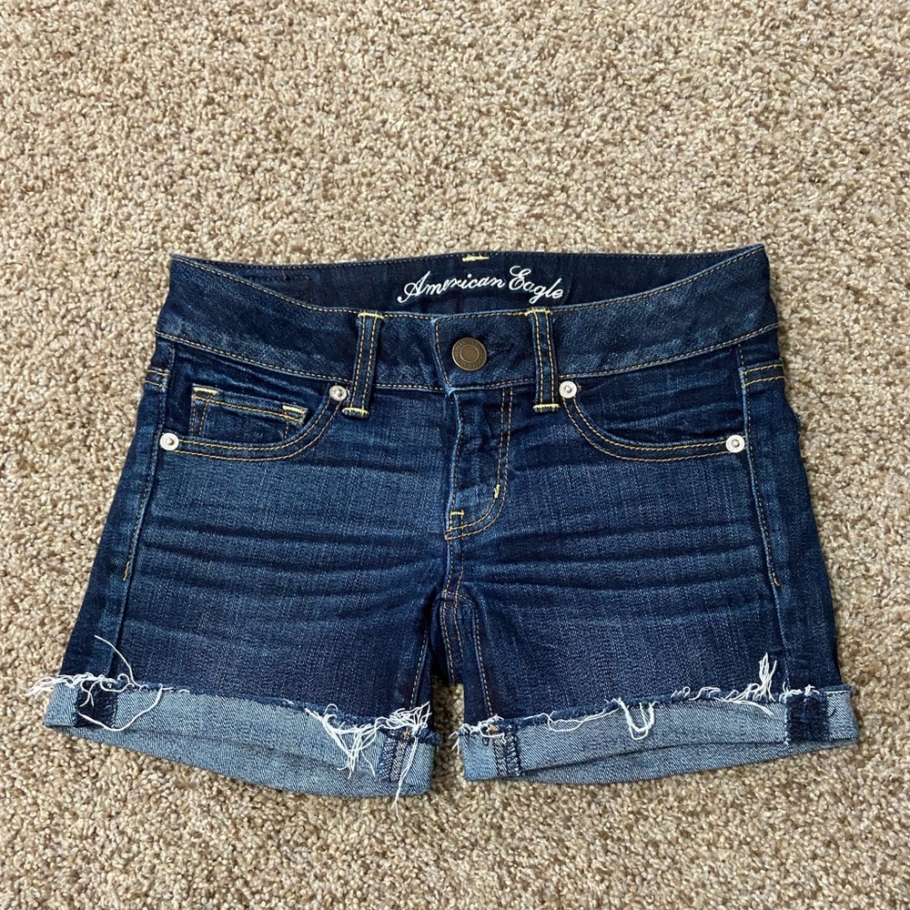 EUC•AE stretch midi dark wash shorts! No flaws! Size:00